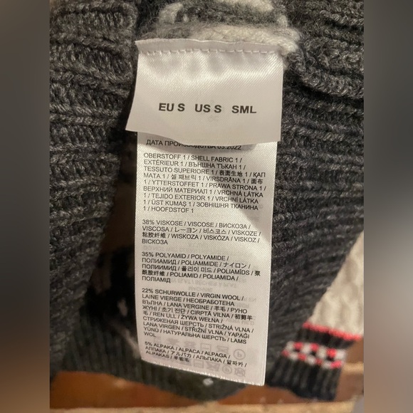 Bogner Fire + Ice Half-Zip Sweater, Small - Picture 4 of 4